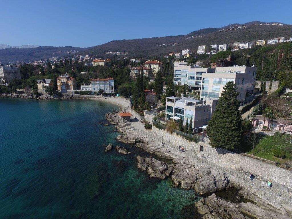 Villa Arentz Residence - Side Sea View Apartments أوباتيا المظهر الخارجي الصورة